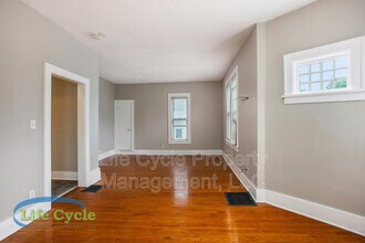 248 Henry Ave SE in Grand Rapids, MI - Building Photo - Building Photo