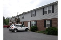 Mount View Apartments in Strasburg, VA - Foto de edificio - Building Photo