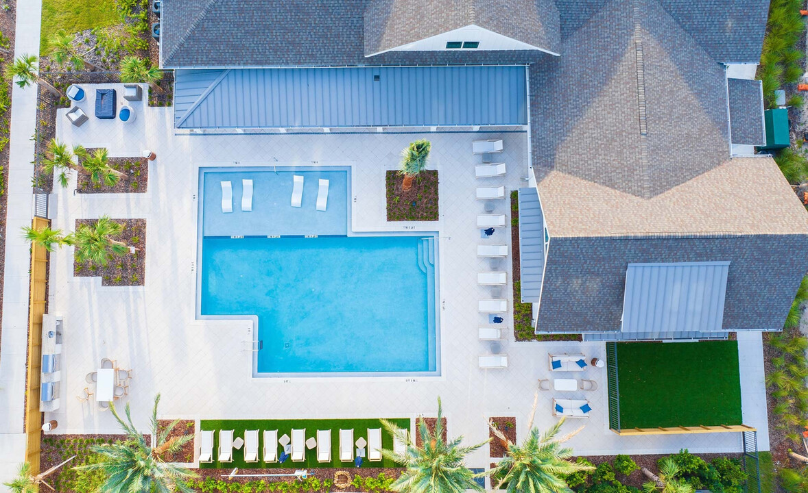 Olea Beach Haven in Jacksonville, FL - Foto de edificio