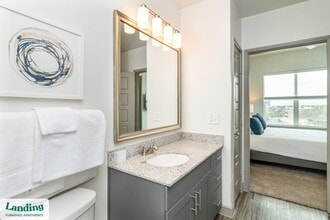 900 E Six Forks Rd in Raleigh, NC - Building Photo - Building Photo