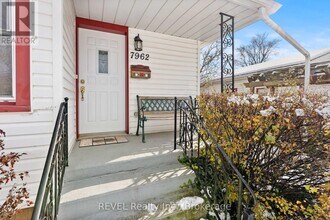 7962 Booth St in Niagara Falls, ON - Building Photo - Building Photo