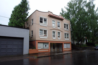 524 SE 14th Ave in Portland, OR - Building Photo - Building Photo