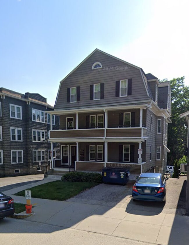 6 Richmond Ave, Unit 2