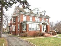 1239 Lake Ave in Rochester, NY - Foto de edificio - Building Photo