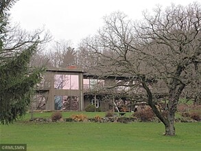 61 Oak Ridge Dr in River Falls, WI - Building Photo - Building Photo