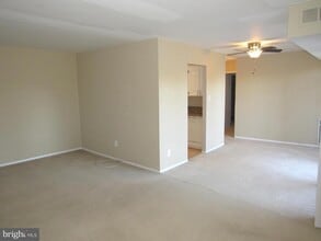 2909 Charing Cross Rd in Falls Church, VA - Building Photo - Building Photo