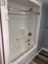 22 Patterson Ave in Brantford, ON - Building Photo - Building Photo