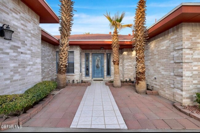 2081 Paseo Del Prado Dr in El Paso, TX - Building Photo - Building Photo