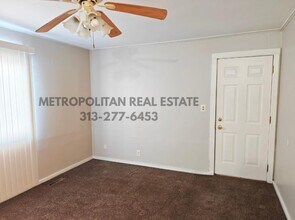 31820 Bay Ct in Westland, MI - Building Photo - Building Photo