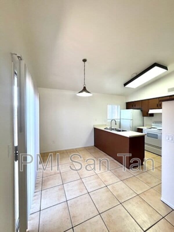 10 W Concorda Dr in Tempe, AZ - Building Photo - Building Photo