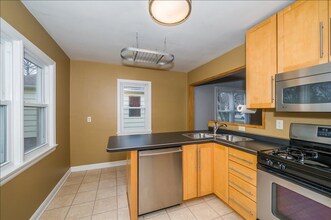 5710 Wyoming St in Duluth, MN - Building Photo - Building Photo