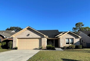 347 Chattooga Pl in Wilmington, NC - Building Photo