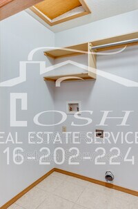 1059 E Karla Ave photo'