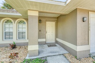 726 Bremerhaven St NW, Unit 06-4808 Walnut Square Blvd in Palm Bay, FL - Building Photo - Building Photo