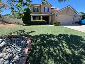 40067 Villa Moura Dr in Palmdale, CA - Building Photo