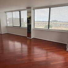 3525 Sage Rd, Unit 716 in Houston, TX - Building Photo - Building Photo