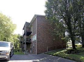 206 Dahlia Dr Apartments