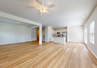 Isabella Court in Leland, NC - Building Photo - Interior Photo