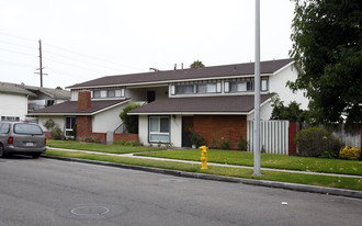 13532 Arizona St in Westminster, CA - Building Photo