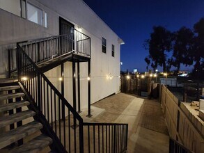 2284 Kearney Ave in San Diego, CA - Foto de edificio - Building Photo