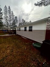 74 Matthews Rd, Unit Left Side in Moscow, PA - Foto de edificio - Building Photo