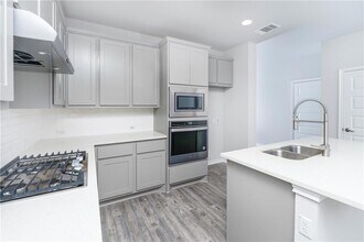 1613 Winding Stream Trail in Leander, TX - Building Photo - Building Photo