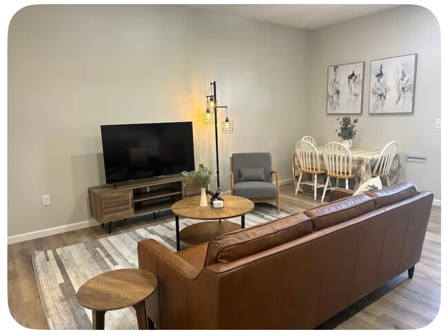 property at 1120 Oak St