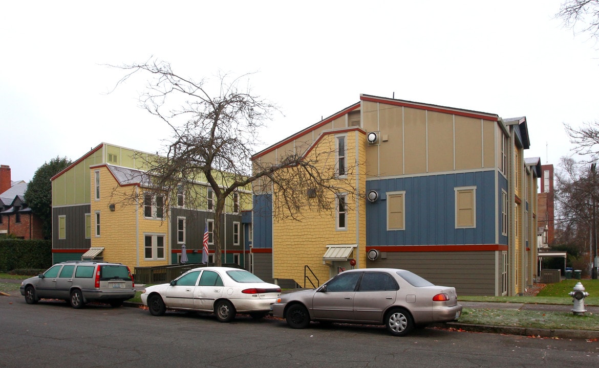 G Street Apartments in Tacoma, WA - Foto de edificio