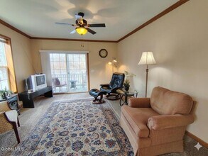 589 1st Ave in Troy, NY - Building Photo - Building Photo