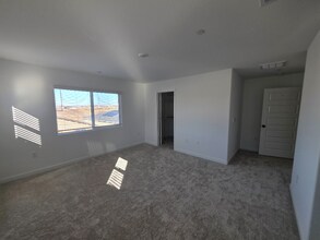 12663 Snowy Owl Wy in Rancho Cordova, CA - Foto de edificio - Building Photo