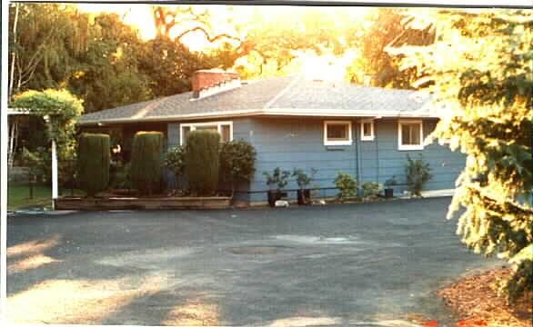 50 Grant Ave in Petaluma, CA - Building Photo