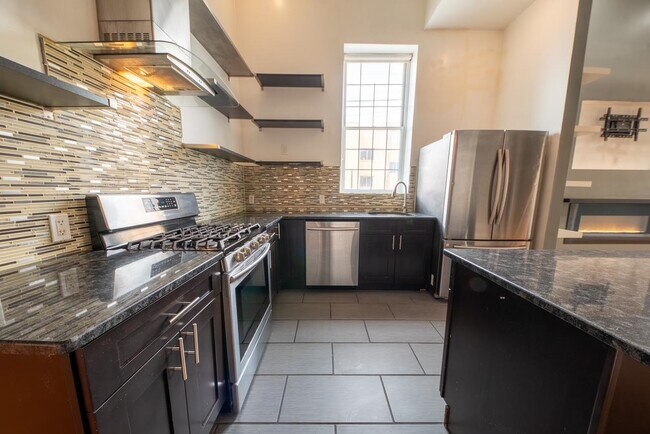 4012 Liberty Ave in North Bergen, NJ - Building Photo - Building Photo
