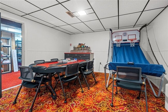 property at 6713 Farview Rd