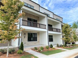 155 Harlow Cir in Roswell, GA - Building Photo