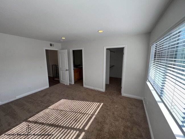 27900 Ridgecove Ct N in Rancho Palos Verdes, CA - Foto de edificio - Building Photo