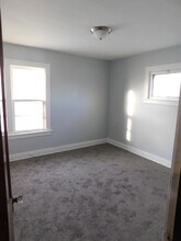 8229 Garfield Blvd in Garfield Heights, OH - Building Photo - Building Photo