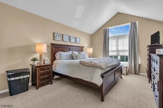 10 Dudley Ct in Green Brook, NJ - Building Photo - Building Photo