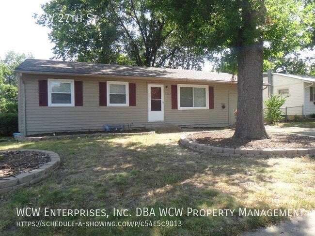 property at 5207 SW 27th St