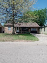 1817 Breckenridge Dr in Del City, OK - Building Photo