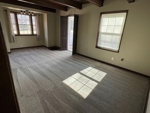 5598 Basswood St in Greendale, WI - Building Photo - Building Photo