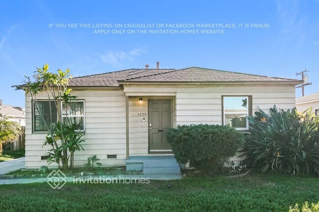 property at 1530 W 154th Pl