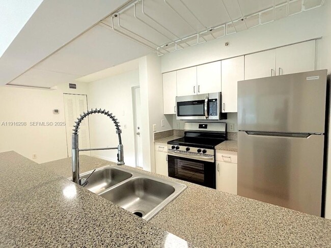 property at 430 S Park Rd