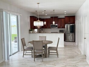 12236 Fairlawn Dr in Riverview, FL - Foto de edificio - Building Photo