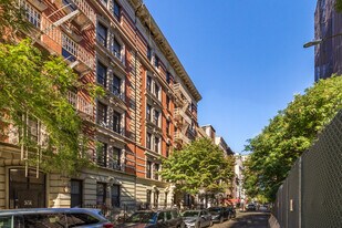 230-232 W 108th St in New York, NY - Building Photo