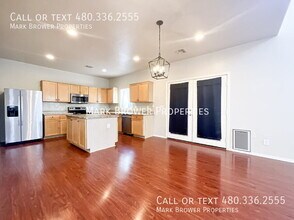 396 E Bradstock Way in San Tan Valley, AZ - Building Photo - Building Photo