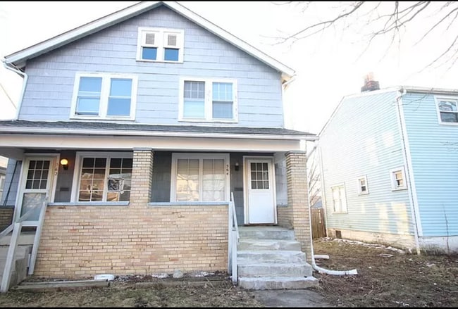 property at 562-564 S Terrace Ave
