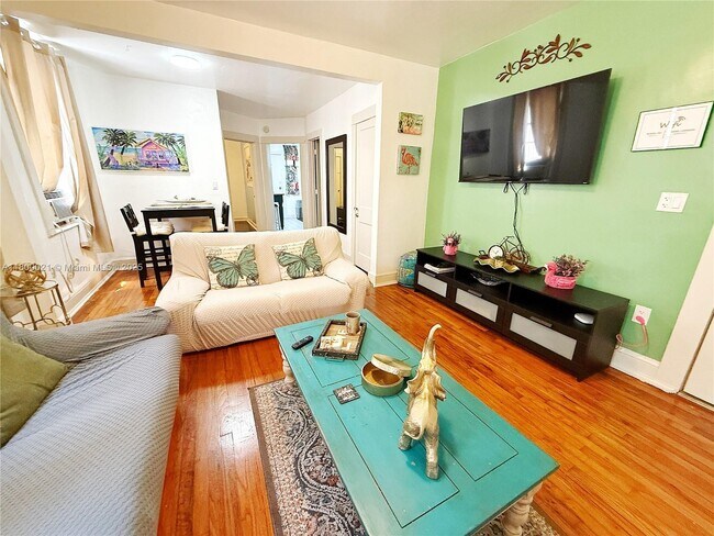 2153 SW 14th Terrace in Miami, FL - Building Photo - Building Photo