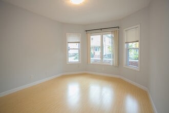 33 Bromfield Rd, Unit 1 in Somerville, MA - Building Photo - Building Photo