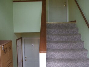 5 N Montague Ave, Unit 5 D in Zanesville, OH - Building Photo - Building Photo