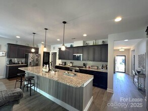 4995 Looking Glass Trail in Denver, NC - Building Photo - Building Photo